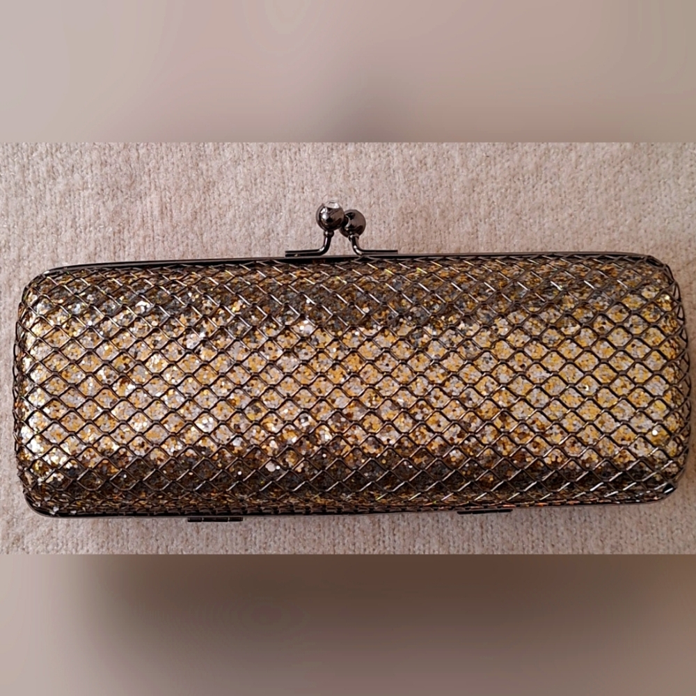 VINTAGE GOLD EVENING CLUTCH WITH CRYSTAL CLASP